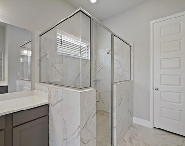 104 Chinaberry Bnd - Photo Thumbnail 14