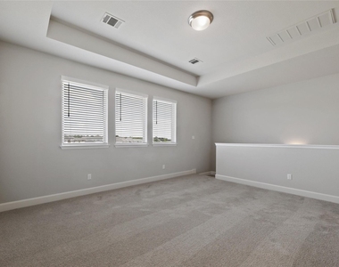 104 Chinaberry Bnd - Photo Thumbnail 20