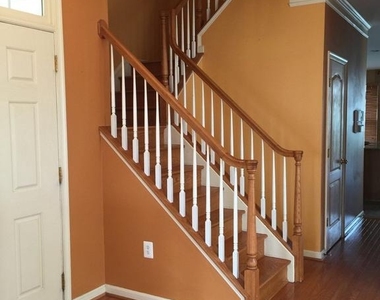 2404 Almhouse Drive - Photo Thumbnail 9