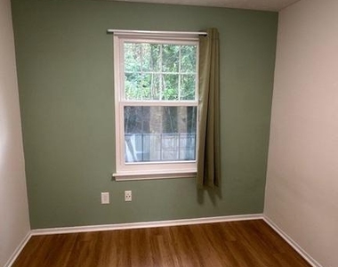 6441 Grafton Garth Court - Photo Thumbnail 15