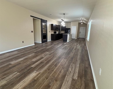 3509 Ortman Dr - Photo Thumbnail 2