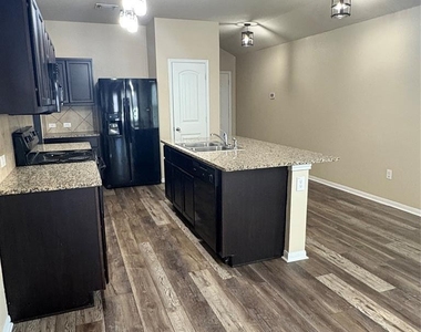 3509 Ortman Dr - Photo Thumbnail 3
