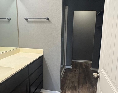 3509 Ortman Dr - Photo Thumbnail 9