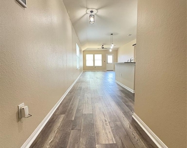 3509 Ortman Dr - Photo Thumbnail 1