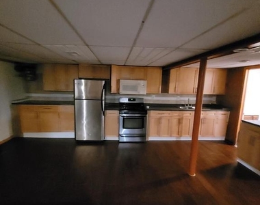 409 Phelps Avenue - Photo Thumbnail 15