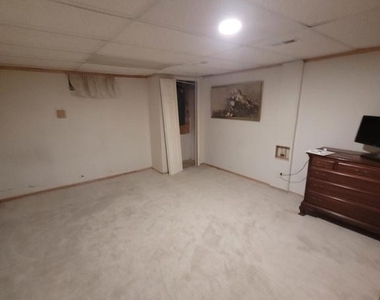 409 Phelps Avenue - Photo Thumbnail 14