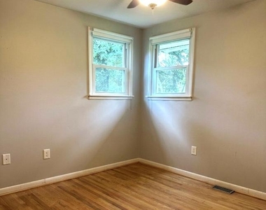 5193 Old Solomons Island Road - Photo Thumbnail 11