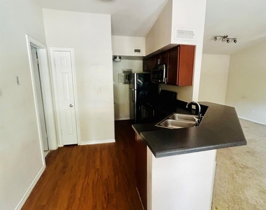 6804 N Capital Of Texas Highway - Photo Thumbnail 8
