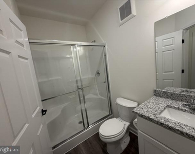 2102 Emden Lane - Photo Thumbnail 8