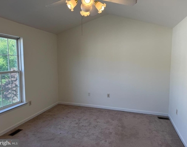 99 Highland Circle - Photo Thumbnail 17