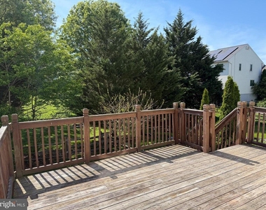 99 Highland Circle - Photo Thumbnail 23