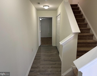 99 Highland Circle - Photo Thumbnail 1