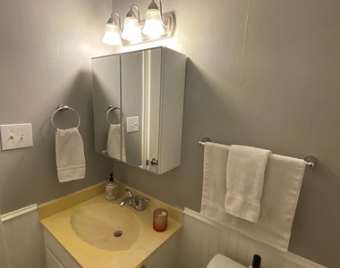 1305 E Main St - Photo Thumbnail 13