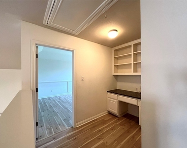 3004 Edgecreek Pl - Photo Thumbnail 25