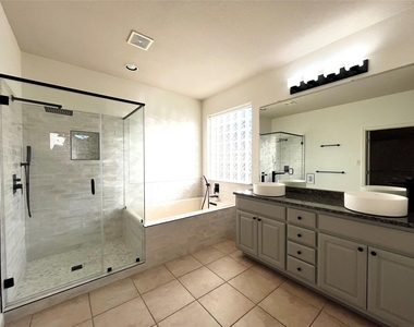 3004 Edgecreek Pl - Photo Thumbnail 11