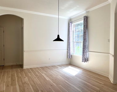 3004 Edgecreek Pl - Photo Thumbnail 2