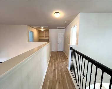 3004 Edgecreek Pl - Photo Thumbnail 22