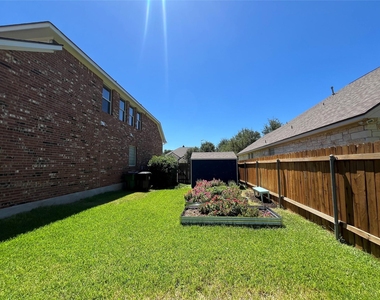3004 Edgecreek Pl - Photo Thumbnail 32