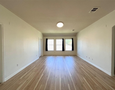 3004 Edgecreek Pl - Photo Thumbnail 17