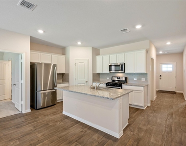 19521 Ann Richards Ave - Photo Thumbnail 4