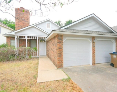8200 Cahill Dr - Photo Thumbnail 1