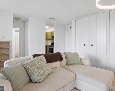 1245 4th Street Sw - Photo Thumbnail 6