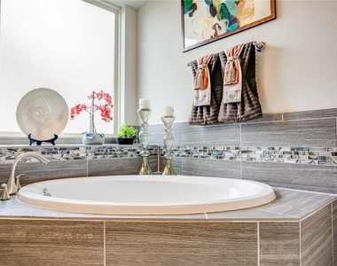 2236 Long Bow Dr - Photo Thumbnail 25