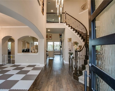 2236 Long Bow Dr - Photo Thumbnail 3