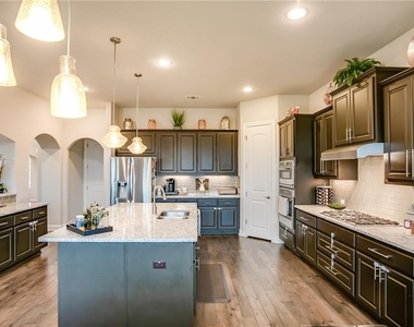 2236 Long Bow Dr - Photo Thumbnail 13