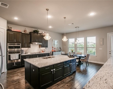 2236 Long Bow Dr - Photo Thumbnail 12