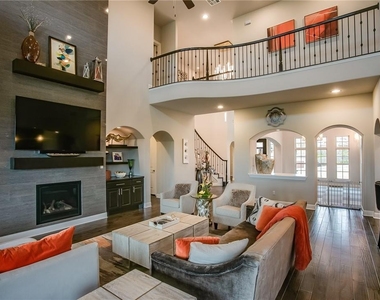 2236 Long Bow Dr - Photo Thumbnail 7