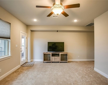 2236 Long Bow Dr - Photo Thumbnail 26