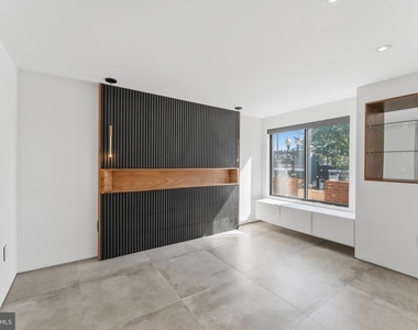 2320 Wisconsin Avenue Nw - Photo Thumbnail 7