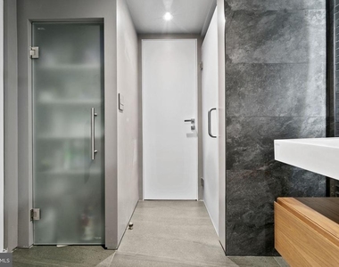 2320 Wisconsin Avenue Nw - Photo Thumbnail 5