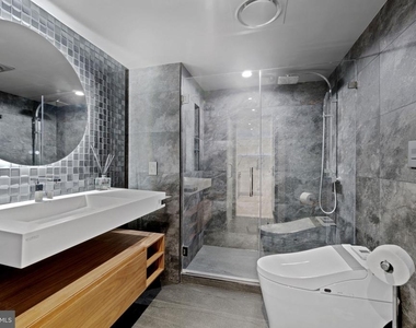 2320 Wisconsin Avenue Nw - Photo Thumbnail 4