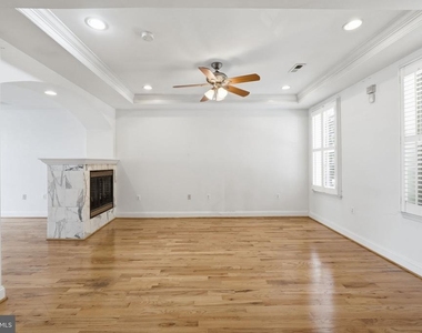 601 Kenyon Street Nw - Photo Thumbnail 4