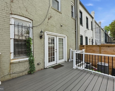 601 Kenyon Street Nw - Photo Thumbnail 14