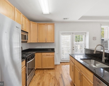 601 Kenyon Street Nw - Photo Thumbnail 10