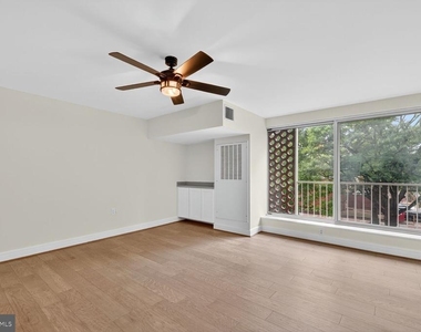 800 4th Street Sw - Photo Thumbnail 2