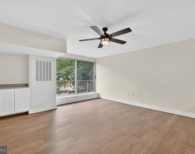 800 4th Street Sw - Photo Thumbnail 3