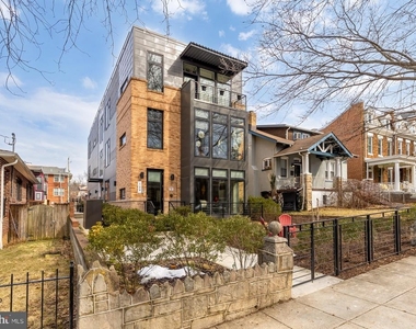 129 Varnum Street Nw - Photo Thumbnail 2