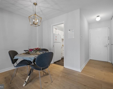 2201 L Street Nw - Photo Thumbnail 9