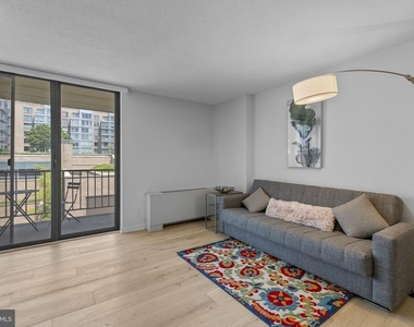 2201 L Street Nw - Photo Thumbnail 13