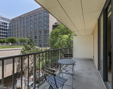 2201 L Street Nw - Photo Thumbnail 24