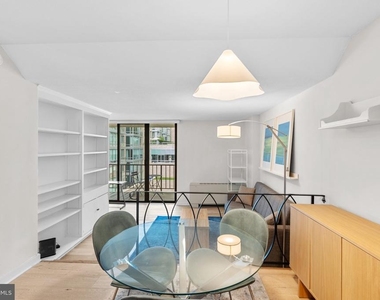 2201 L Street Nw - Photo Thumbnail 10