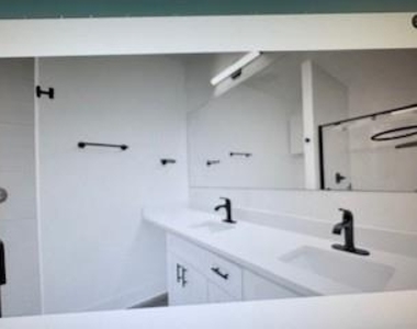21200 Portsmouth Cv - Photo Thumbnail 9