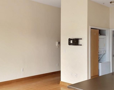 326 8th Street Ne - Photo Thumbnail 8