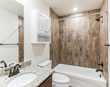 2416 Alterman Dr - Photo Thumbnail 9