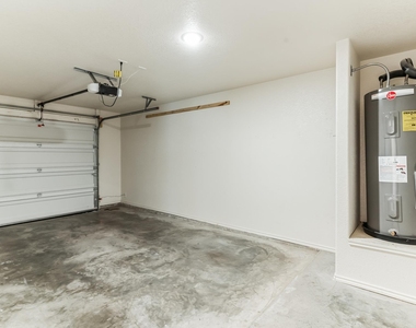 2416 Alterman Dr - Photo Thumbnail 13