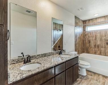 2416 Alterman Dr - Photo Thumbnail 10
